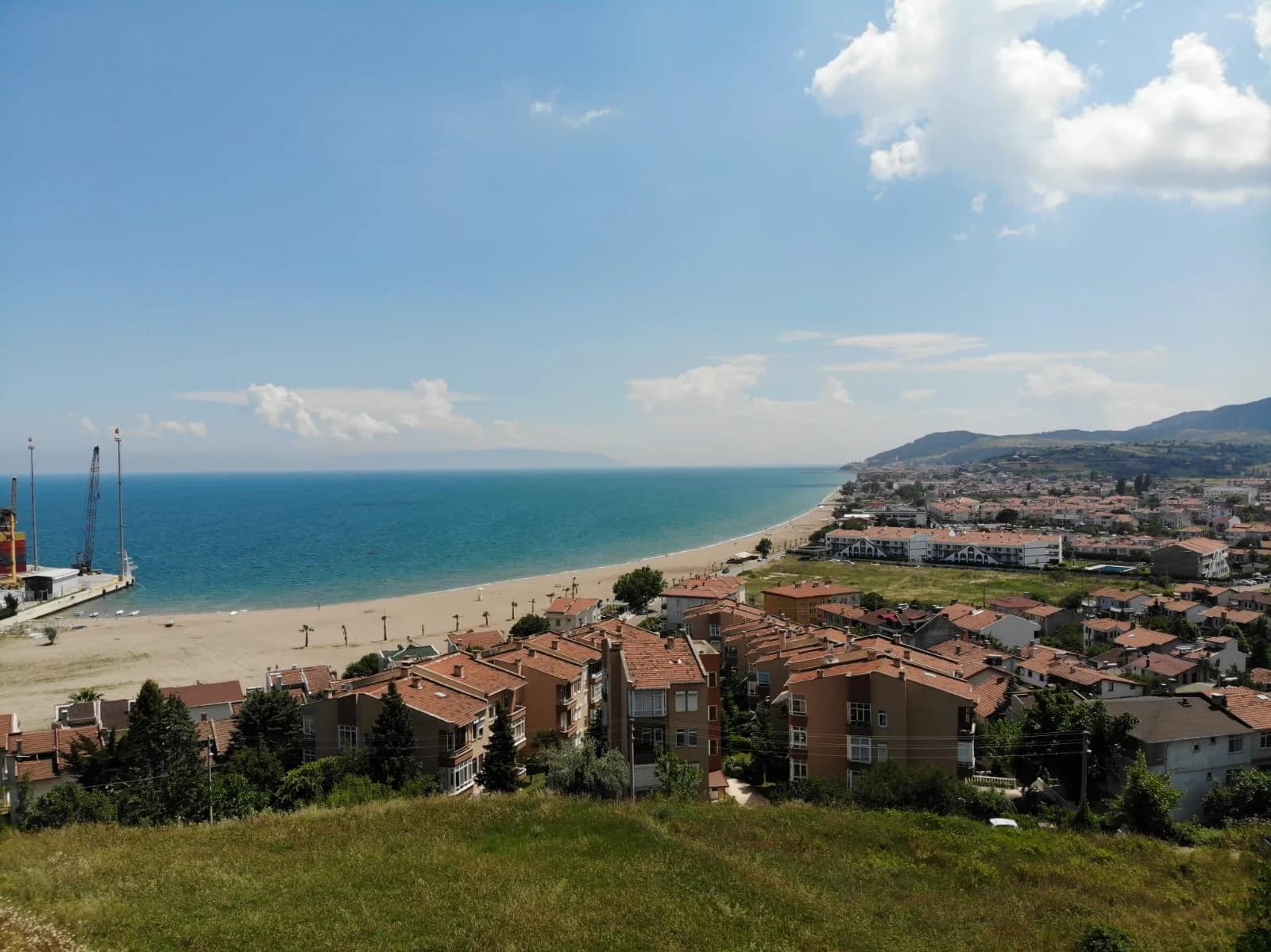 Panoramik Deniz Manzaralı | 3 Kat İmarlı 421 M² Konut Arsası | Kumbağ Mah. — görsel 2