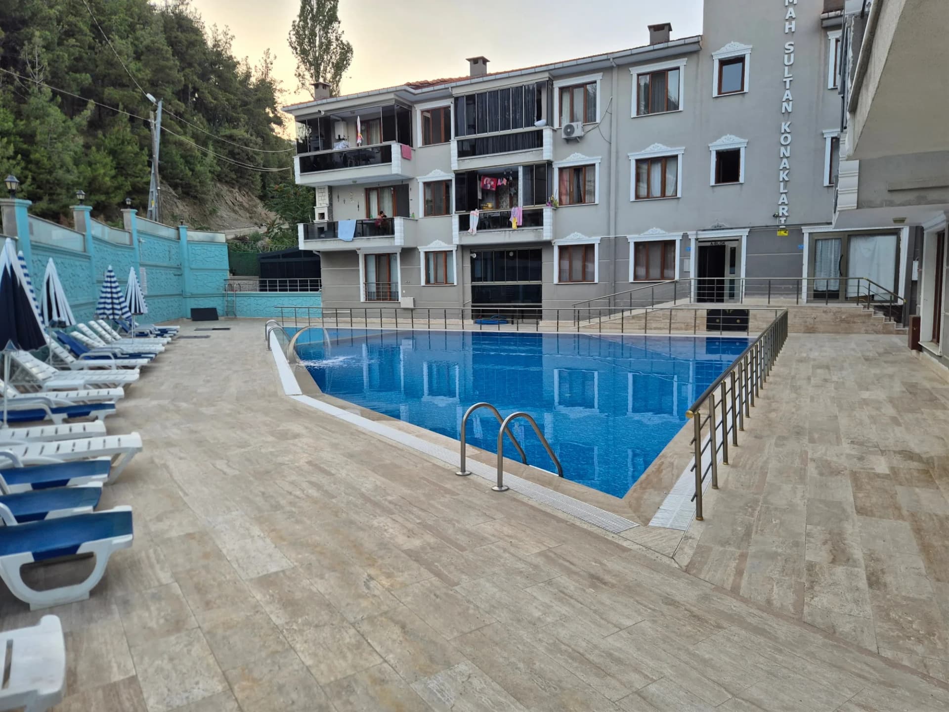 Havuzlu Butik Sitede | Doğa Manzaralı | Geniş Konforlu 2+1 Daire | Kumbağ Mah. — görsel 1